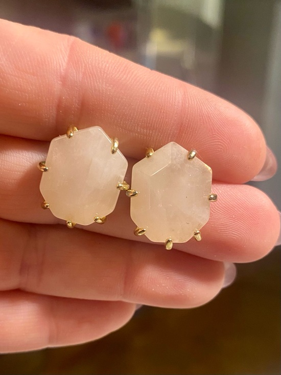 Kendra Scott Jewelry - Kendra Scott Morgan Earrings in light pink rose quartz